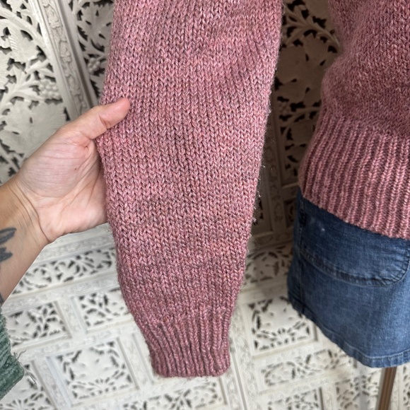 Vintage IQ Knitwear Wool Blend Pink Coquette Ruffle Collar Sweater Sz Small - Picture 3 of 7